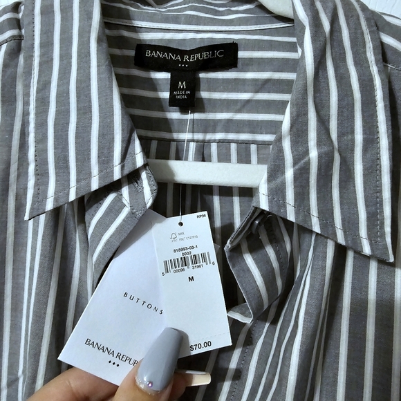 Banana Republic Oversized Button Down Dress Shirt - Size M - Picture 7 of 8